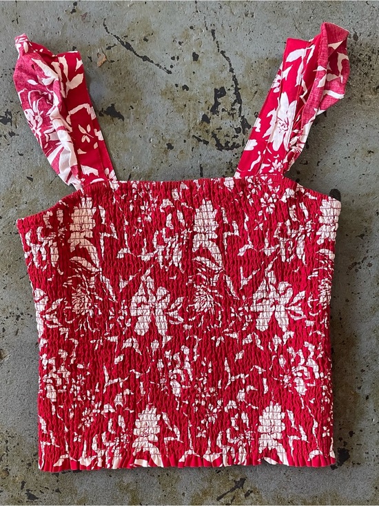 Old Navy Tops - Old Navy Fitted Ruffle-Trim Smocked Floral Tank Top in Red Floral Print Size L